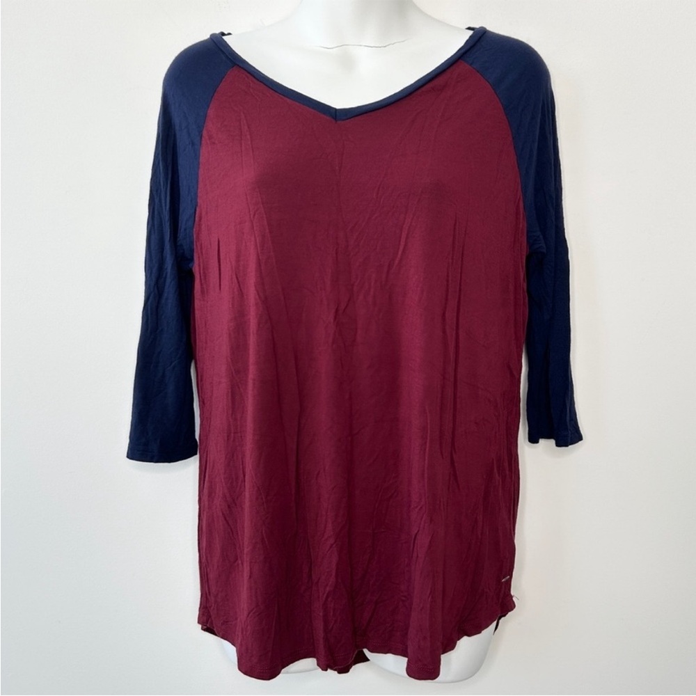 AMERICAN EAGLE OUTFITTERS Burgundy Navy Blue
3/4 Sleeve Jegging T Size Small